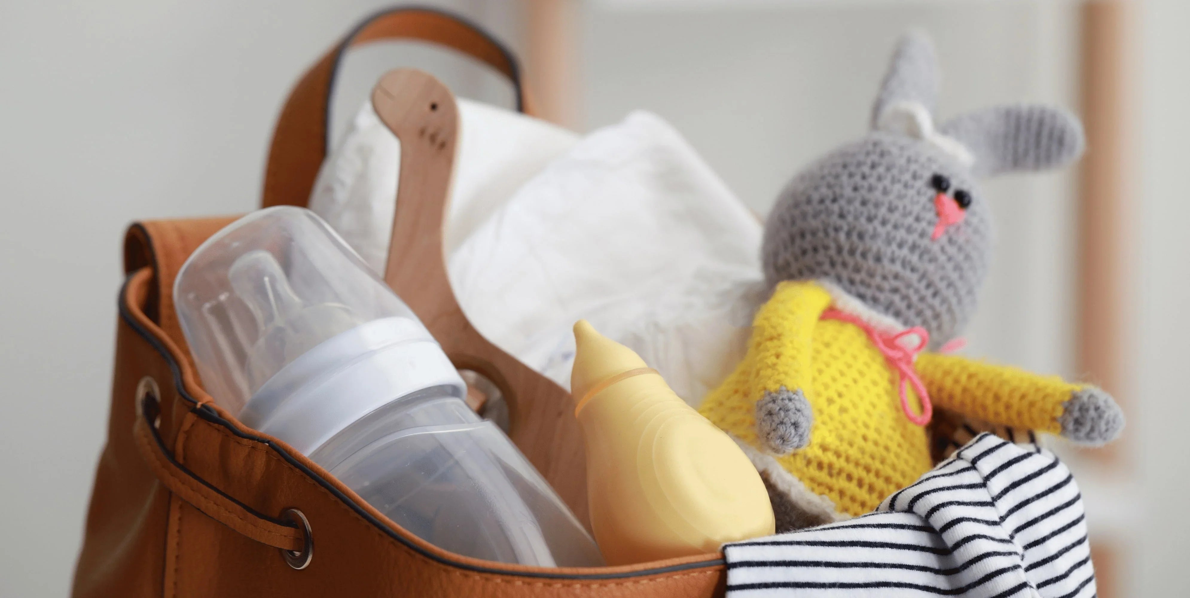 Your guide to choosing the best and safest feeding supplies for your baby from Esiz™ - Esiz™